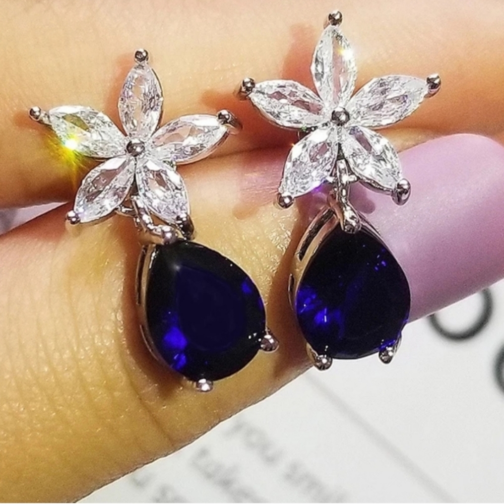 Sterling Silver .925 Flower Royal Blue Earrings